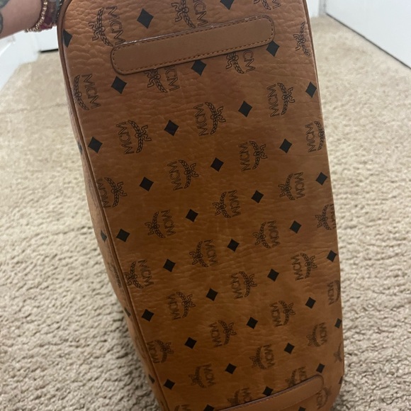 MCM Cognac Visetos Logo Canvas Tote in Brown - Picture 6 of 9